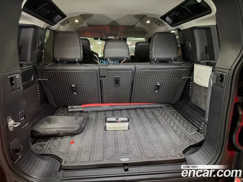 Land Rover Defender 2024 3.0 автомат (гидро), фото 15 Land Rover Defender 2024 3.0 автомат (гидро), фото 15