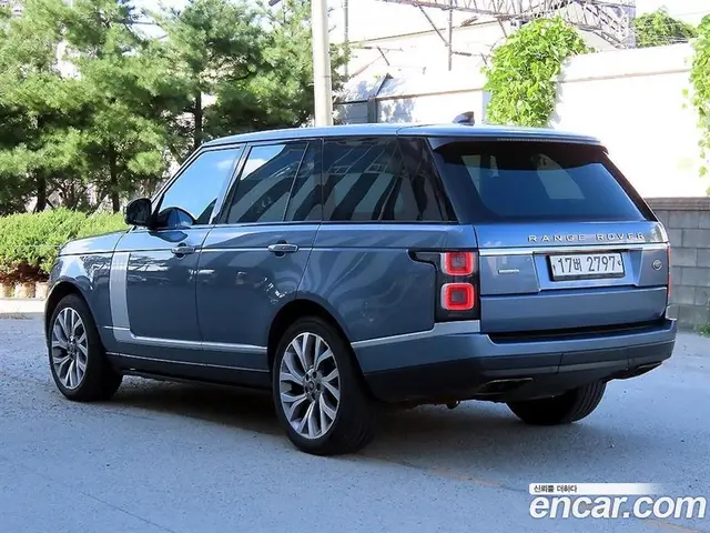 Land Rover Range Rover 2018 4.4 автомат (гидро), миниатюра 3
