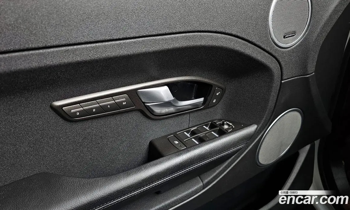 Land Rover Range Rover Evoque 2015 2.2 автомат (гидро), фото 13