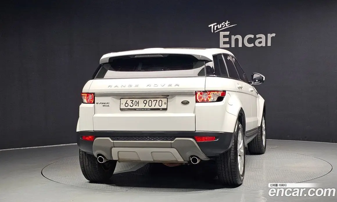 Land Rover Range Rover Evoque 2015 2.2 автомат (гидро), фото 4