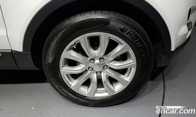 Land Rover Range Rover Evoque 2015 2.2 автомат (гидро), миниатюра 5