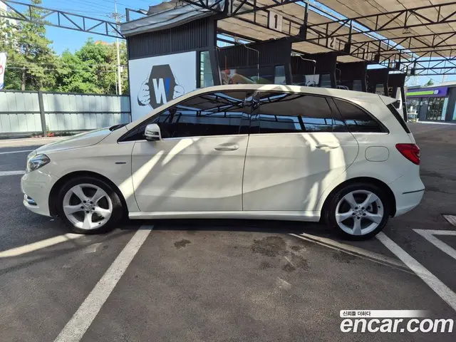 Mercedes-Benz B-Class 2012 1.8 автомат (гидро), миниатюра 3 Mercedes-Benz B-Class 2012 1.8 автомат (гидро), миниатюра 3