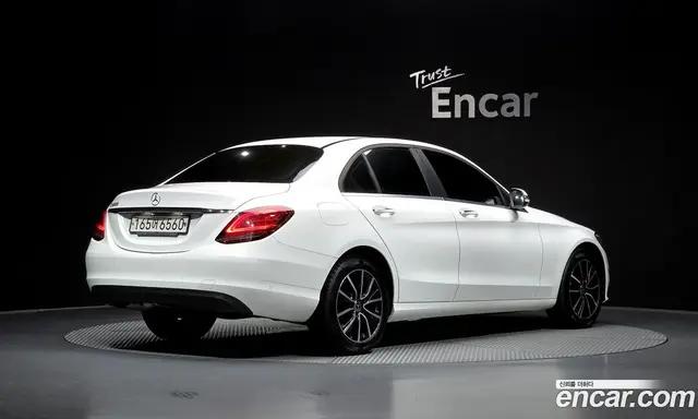 Mercedes-Benz C-Class, 2019, 100 443 км