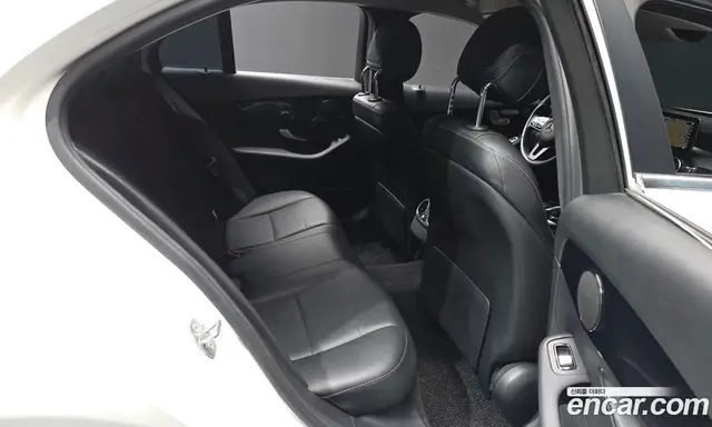 Mercedes-Benz C-Class 2019 2.0 автомат (гидро), миниатюра 11