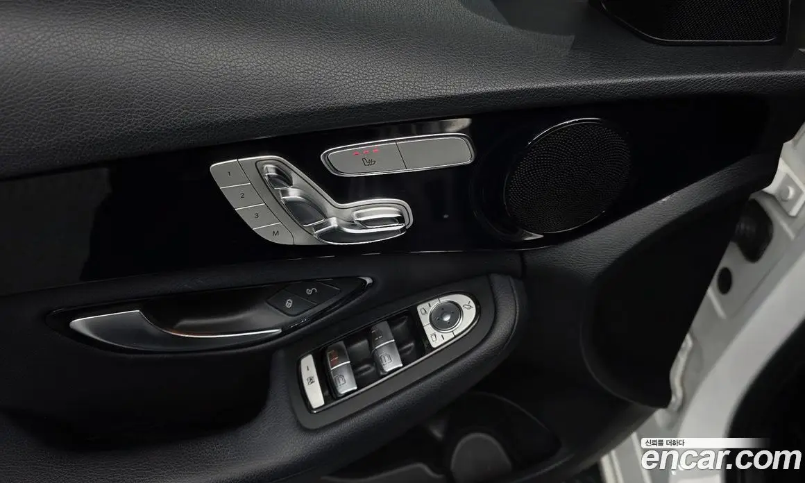 Mercedes-Benz C-Class 2019 2.0 автомат (гидро), фото 16