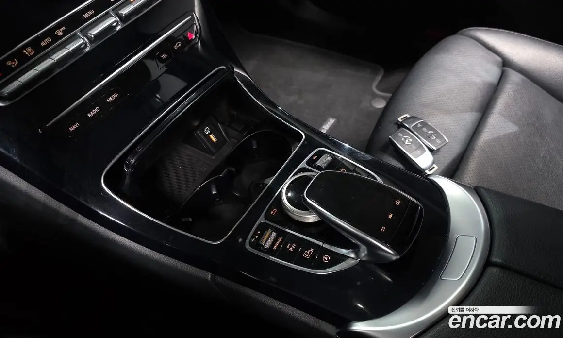 Mercedes-Benz C-Class 2019 2.0 автомат (гидро), фото 17