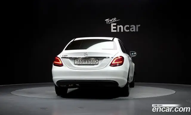 Mercedes-Benz C-Class 2019 2.0 автомат (гидро), миниатюра 3