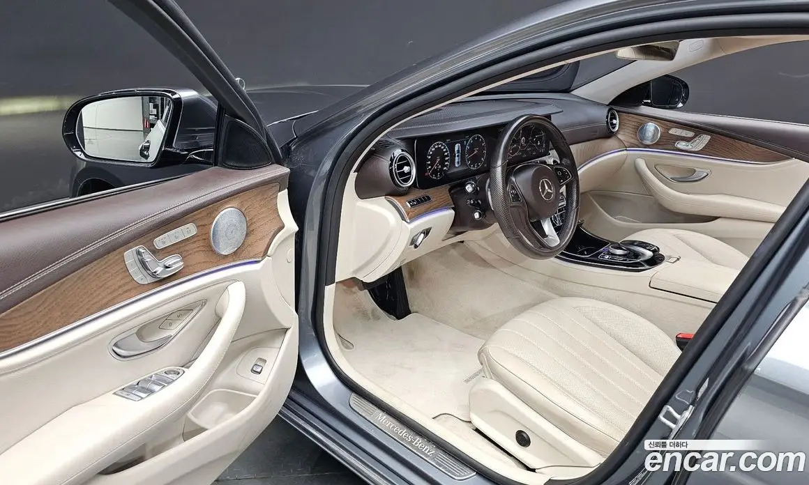 Mercedes-Benz E-Class 2017 2.0 автомат (гидро), фото 12 Mercedes-Benz E-Class 2017 2.0 автомат (гидро), фото 12