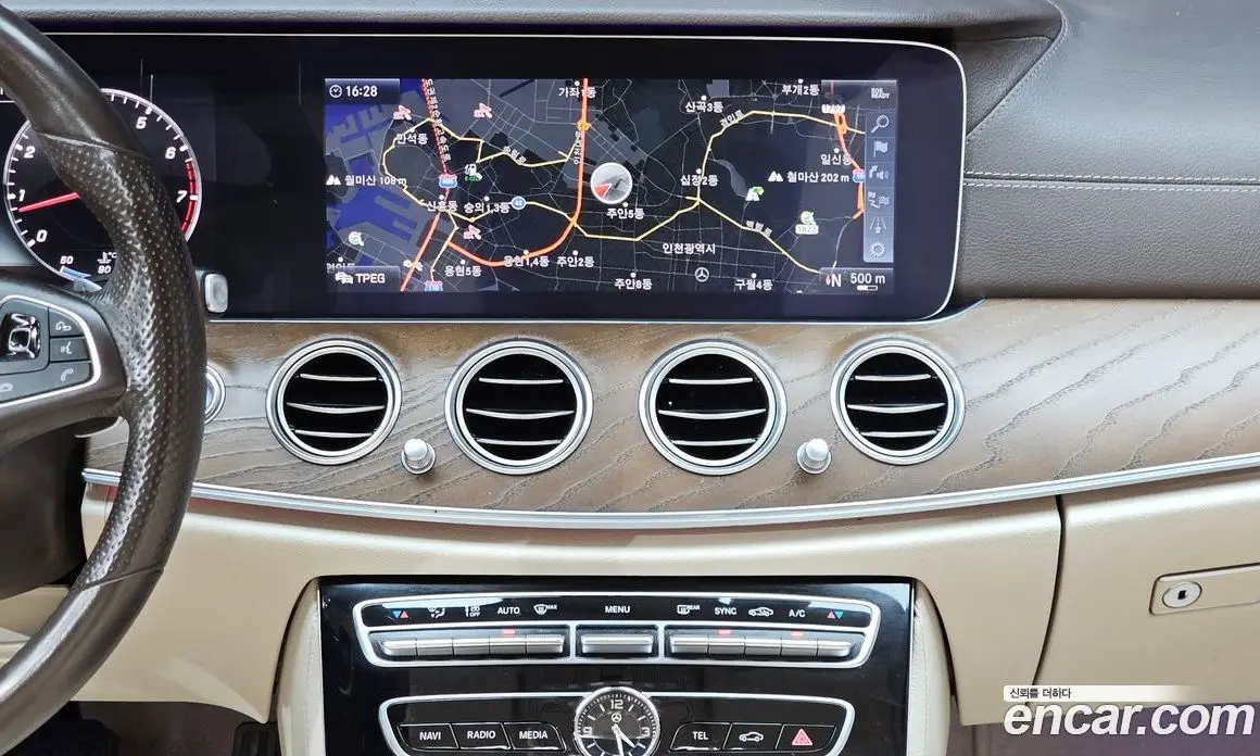 Mercedes-Benz E-Class 2017 2.0 автомат (гидро), фото 14 Mercedes-Benz E-Class 2017 2.0 автомат (гидро), фото 14