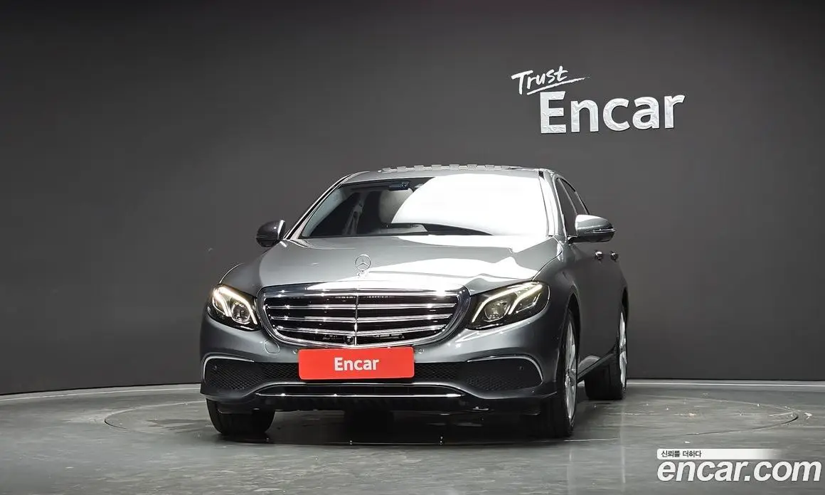 Mercedes-Benz E-Class 2017 2.0 автомат (гидро), фото 3 Mercedes-Benz E-Class 2017 2.0 автомат (гидро), фото 3