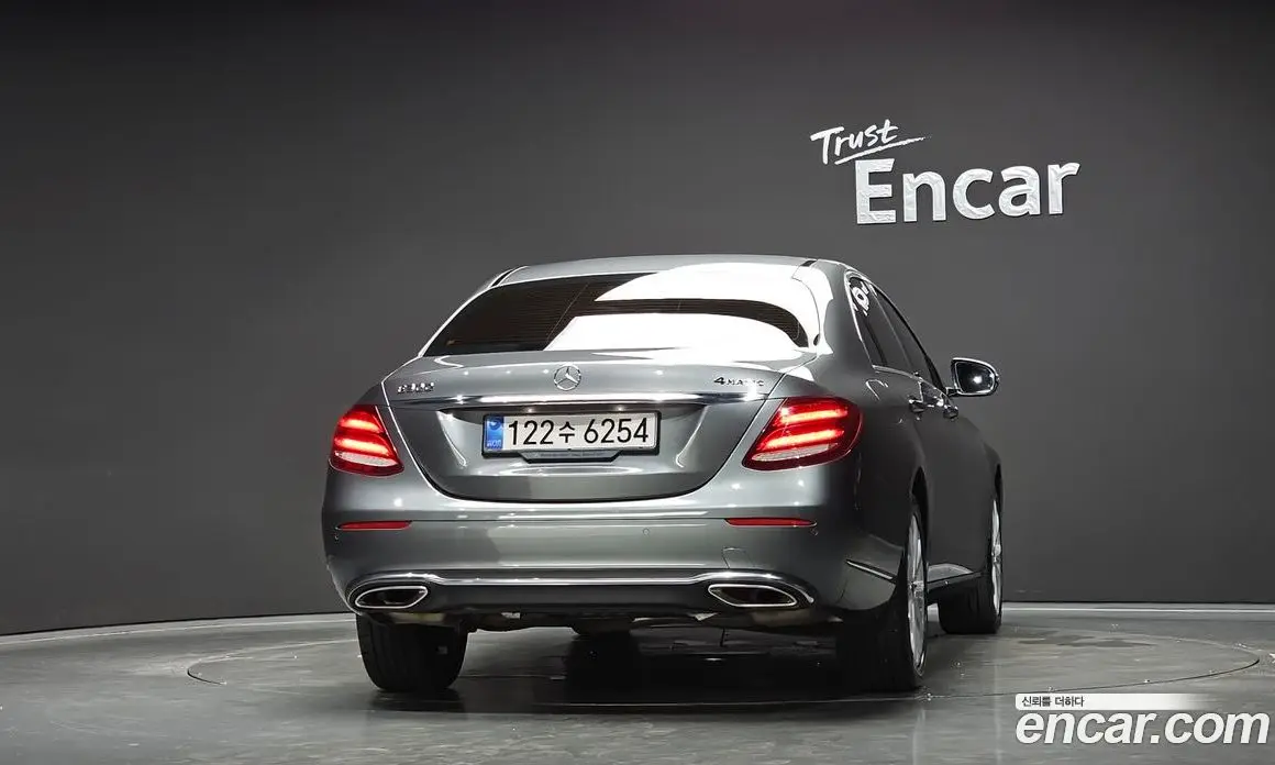Mercedes-Benz E-Class 2017 2.0 автомат (гидро), фото 4 Mercedes-Benz E-Class 2017 2.0 автомат (гидро), фото 4