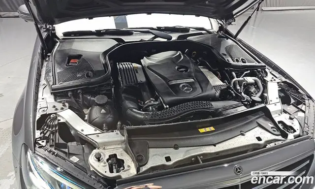 Mercedes-Benz E-Class 2017 2.0 автомат (гидро), миниатюра 6 Mercedes-Benz E-Class 2017 2.0 автомат (гидро), миниатюра 6
