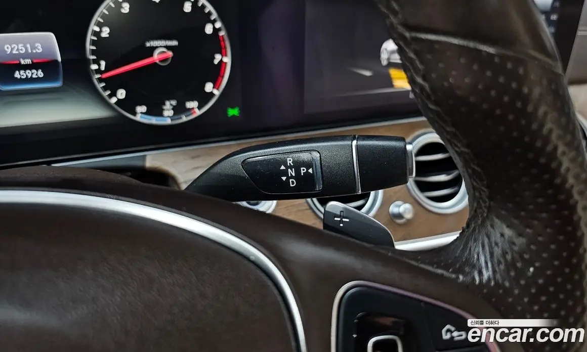 Mercedes-Benz E-Class 2017 2.0 автомат (гидро), фото 9 Mercedes-Benz E-Class 2017 2.0 автомат (гидро), фото 9