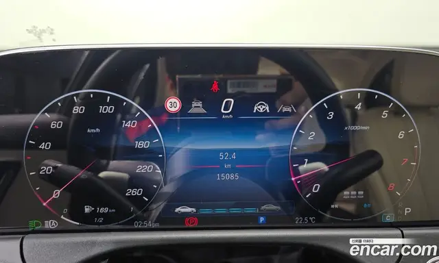 Mercedes-Benz E-Class 2025 2.0 автомат (гидро), миниатюра 8