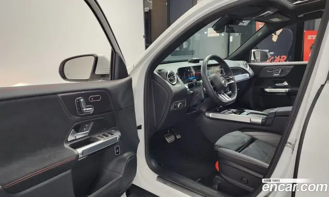 Mercedes-Benz GLB-Class 2025 2.0 автомат (гидро), миниатюра 10 Mercedes-Benz GLB-Class 2025 2.0 автомат (гидро), миниатюра 10