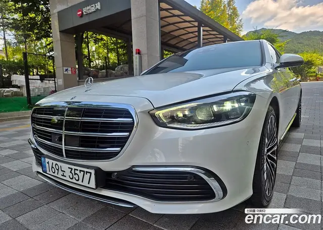 Mercedes-Benz S-Class 2022 3.0 автомат (гидро), миниатюра 2