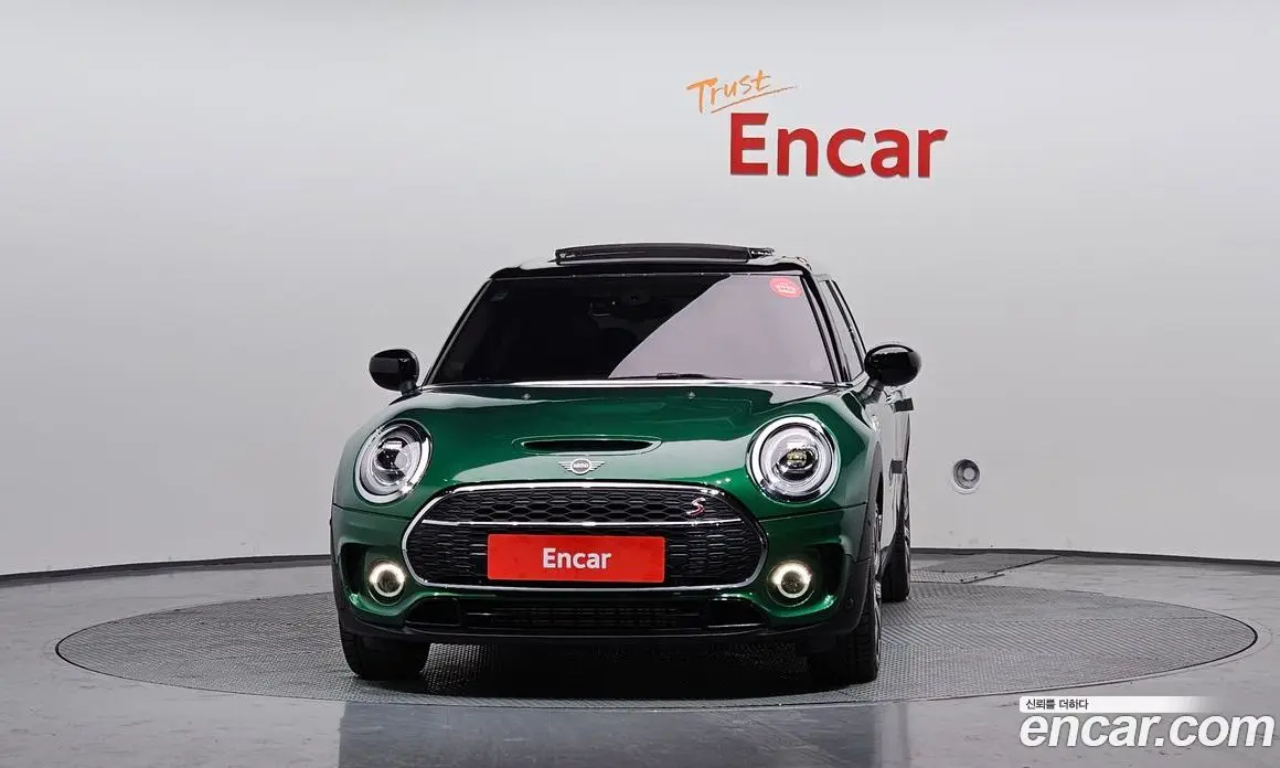 Mini Clubman 2021 2.0 автомат (гидро), фото 3 Mini Clubman 2021 2.0 автомат (гидро), фото 3