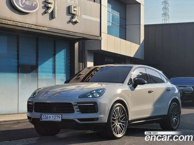 Porsche Cayenne 2022 3.0 автомат (гидро), миниатюра 2 Porsche Cayenne 2022 3.0 автомат (гидро), миниатюра 2