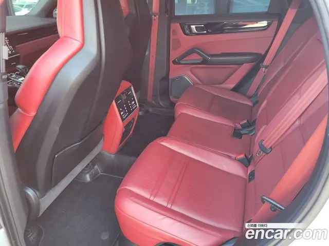 Porsche Cayenne 2022 3.0 автомат (гидро), миниатюра 5 Porsche Cayenne 2022 3.0 автомат (гидро), миниатюра 5
