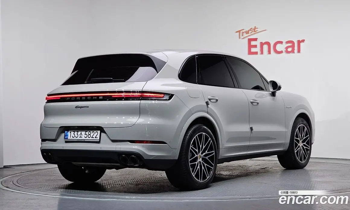 Porsche Cayenne 2024 3.0 автомат (гидро), фото 2 Porsche Cayenne 2024 3.0 автомат (гидро), фото 2