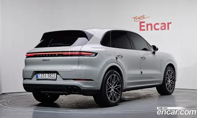 Porsche Cayenne 2024 3.0 автомат (гидро), миниатюра 2 Porsche Cayenne 2024 3.0 автомат (гидро), миниатюра 2