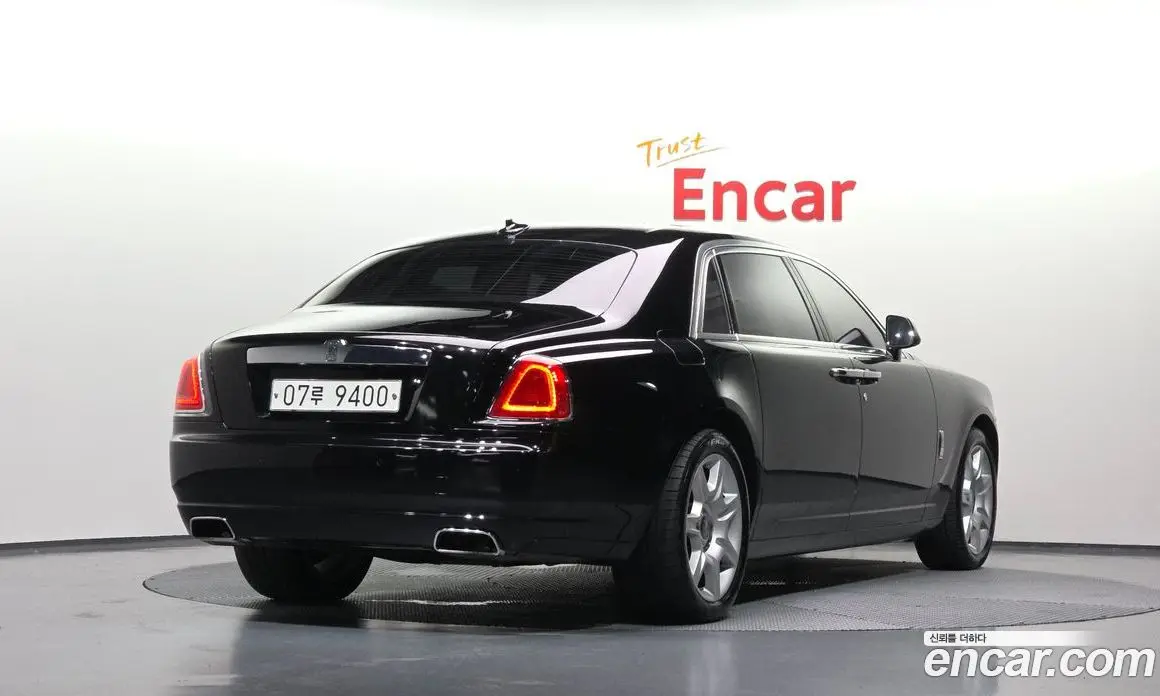 Rolls-Royce Ghost 2017 6.6 автомат (гидро), фото 2 Rolls-Royce Ghost 2017 6.6 автомат (гидро), фото 2