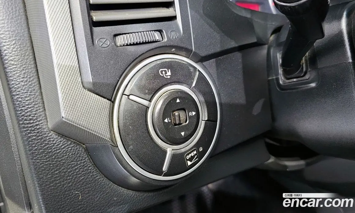 SsangYong Korando 2013 2.0 автомат (гидро), фото 15