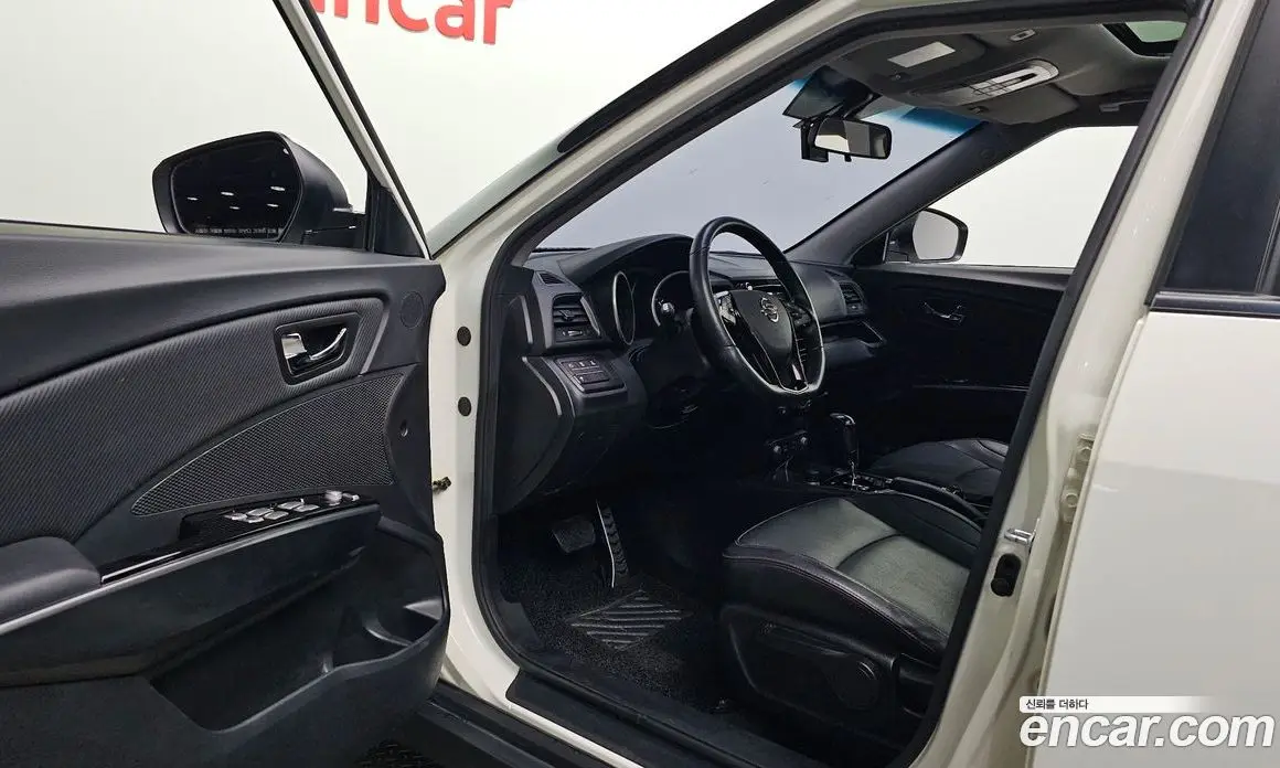 SsangYong TIBOLI 2016 1.6 автомат (гидро), фото 10 SsangYong TIBOLI 2016 1.6 автомат (гидро), фото 10