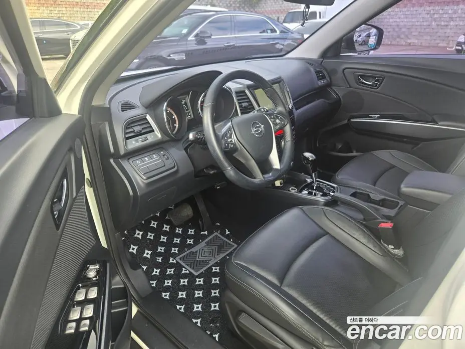 SsangYong TIBOLI 2017 1.6 автомат (гидро), фото 15