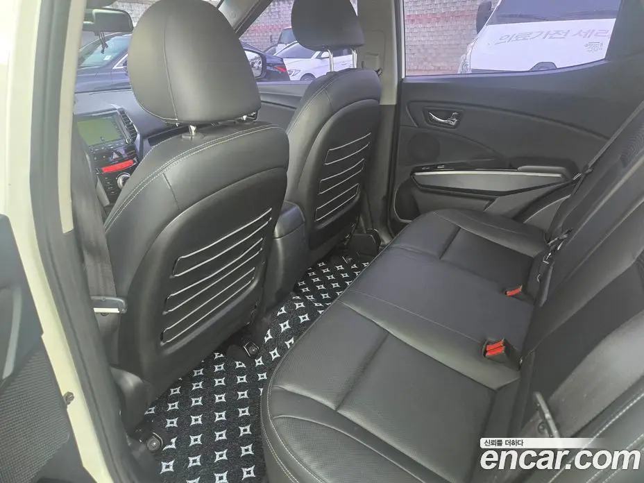 SsangYong TIBOLI 2017 1.6 автомат (гидро), фото 17