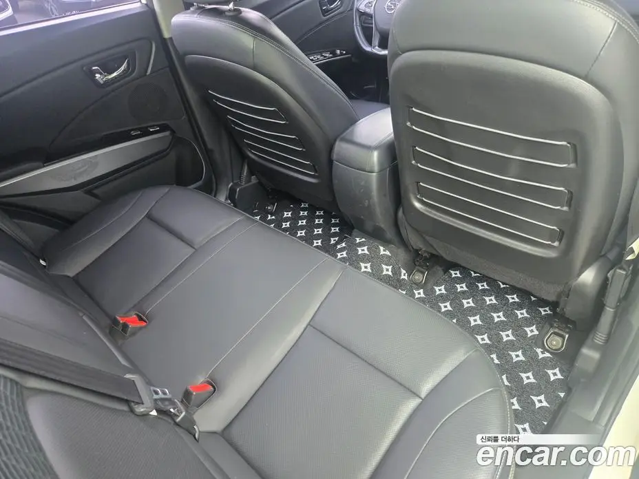 SsangYong TIBOLI 2017 1.6 автомат (гидро), фото 19