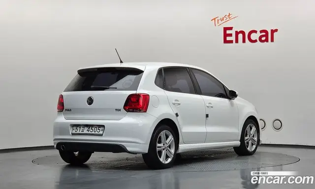 Volkswagen Polo 2013 1.6 автомат (гидро), миниатюра 2