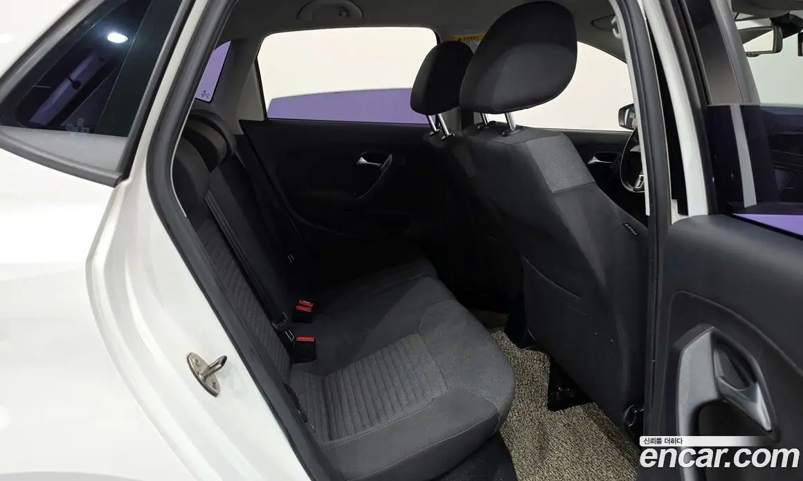 Volkswagen Polo 2013 1.6 автомат (гидро), фото 12