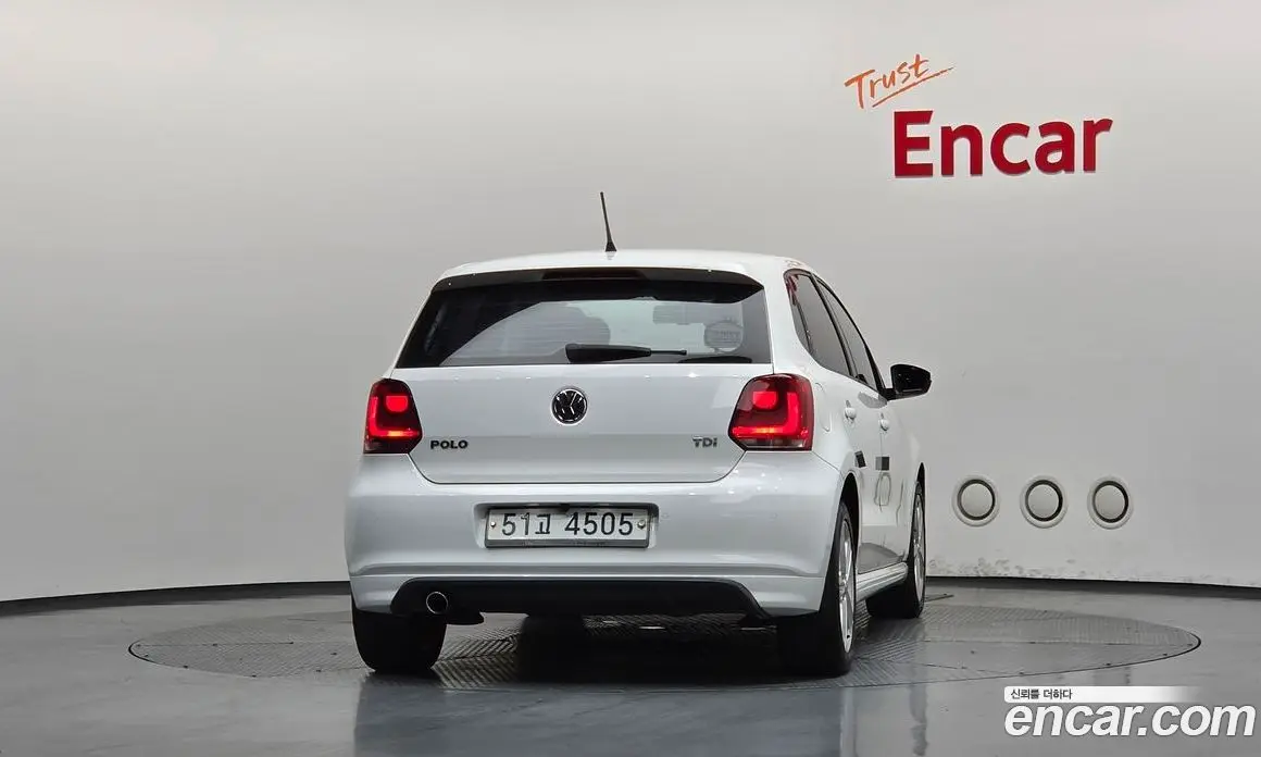 Volkswagen Polo 2013 1.6 автомат (гидро), фото 4