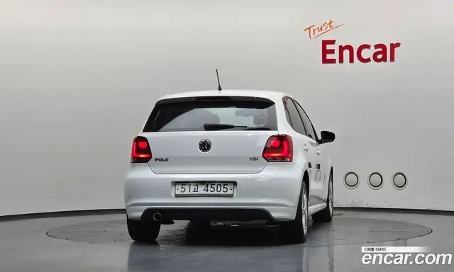 Volkswagen Polo 2013 1.6 автомат (гидро), миниатюра 4