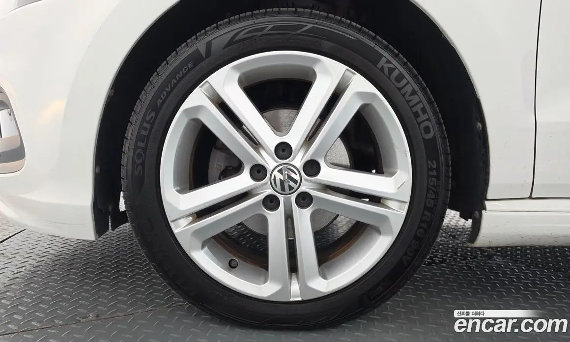 Volkswagen Polo 2013 1.6 автомат (гидро), фото 5