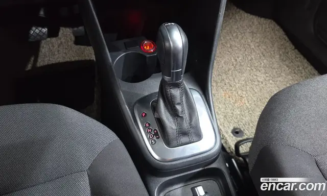 Volkswagen Polo 2013 1.6 автомат (гидро), миниатюра 9