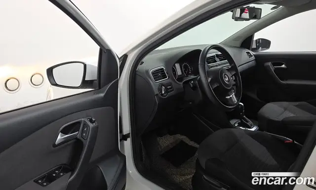 Volkswagen Polo 2013 1.6 автомат (гидро), миниатюра 10