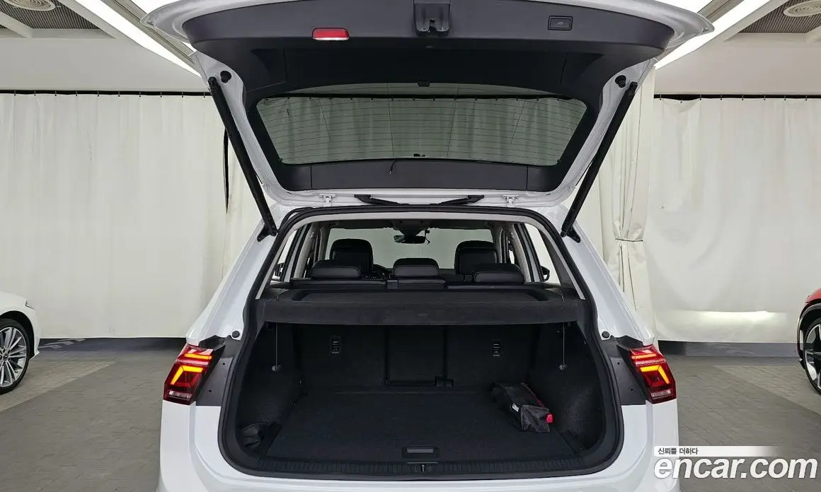 Volkswagen Tiguan 2024 2.0 автомат (гидро), фото 20