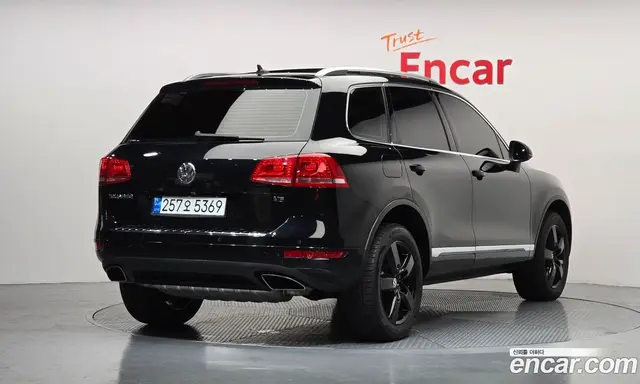 Volkswagen Touareg 2015 3.6 автомат (гидро), миниатюра 2 Volkswagen Touareg 2015 3.6 автомат (гидро), миниатюра 2