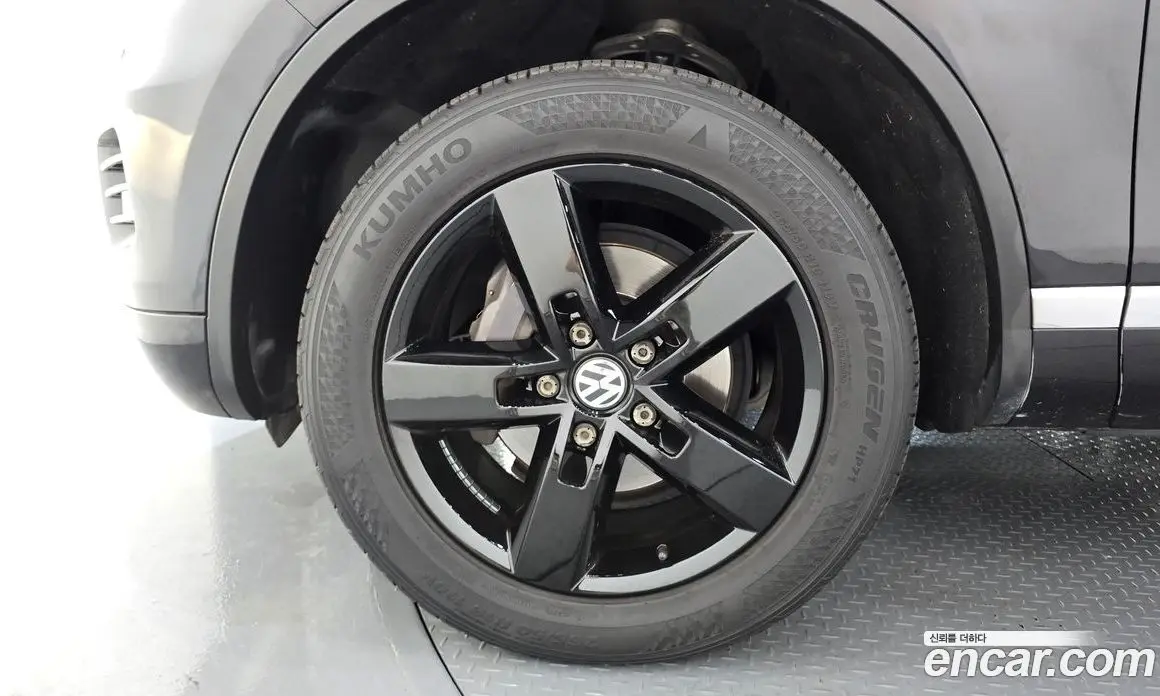 Volkswagen Touareg 2015 3.6 автомат (гидро), фото 5 Volkswagen Touareg 2015 3.6 автомат (гидро), фото 5