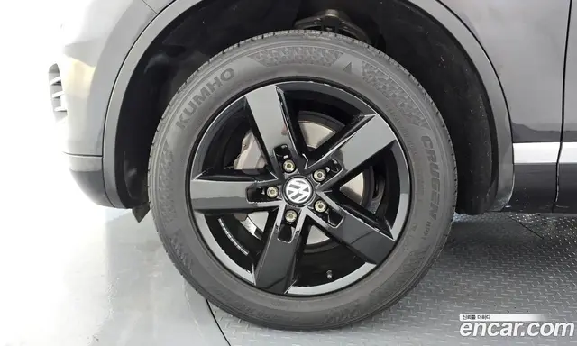 Volkswagen Touareg 2015 3.6 автомат (гидро), миниатюра 5 Volkswagen Touareg 2015 3.6 автомат (гидро), миниатюра 5