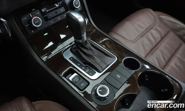 Volkswagen Touareg 2015 3.6 автомат (гидро), миниатюра 9 Volkswagen Touareg 2015 3.6 автомат (гидро), миниатюра 9