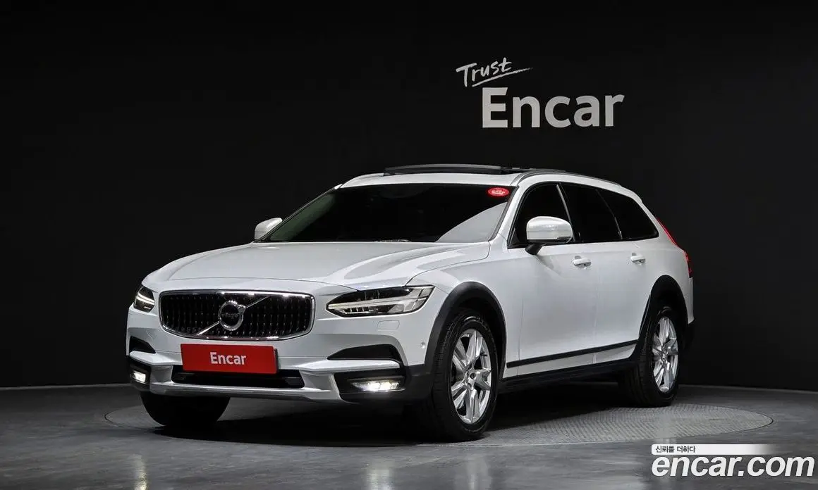 Volvo V90 2017 2.0 автомат (гидро), фото 1 Volvo V90 2017 2.0 автомат (гидро), фото 1