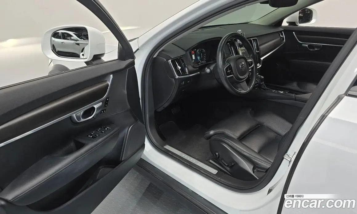 Volvo V90 2017 2.0 автомат (гидро), фото 10 Volvo V90 2017 2.0 автомат (гидро), фото 10