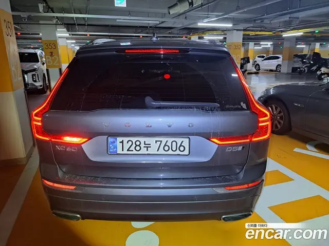 Volvo XC60 2019 2.0 автомат (гидро), миниатюра 2 Volvo XC60 2019 2.0 автомат (гидро), миниатюра 2