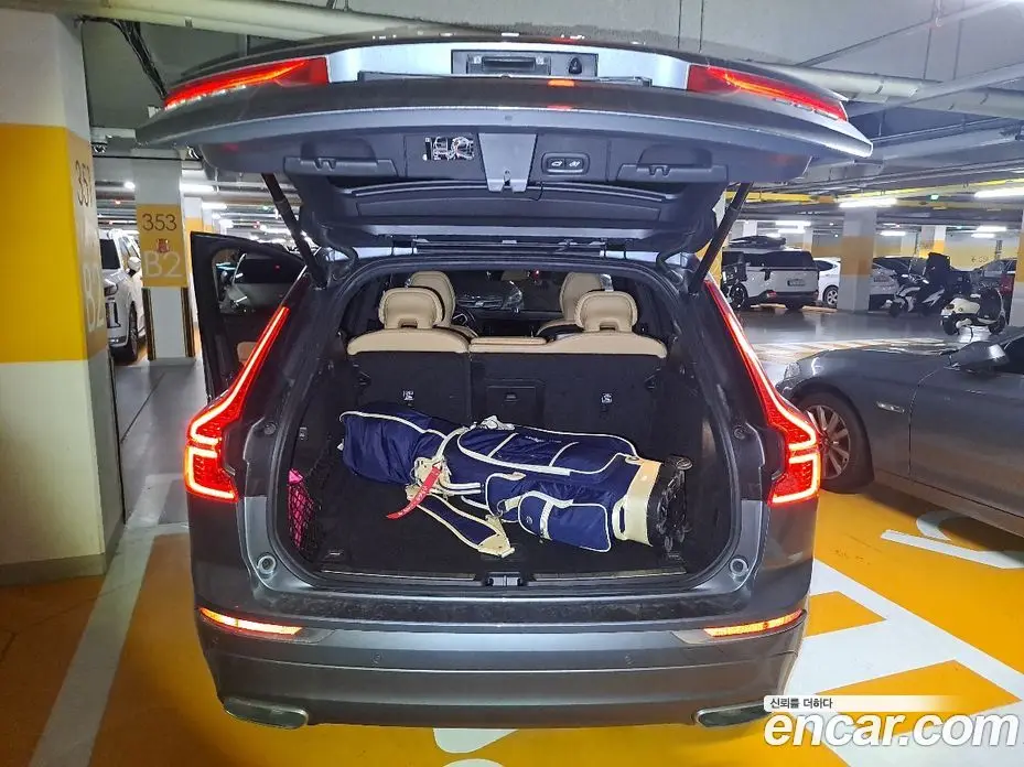 Volvo XC60 2019 2.0 автомат (гидро), фото 9 Volvo XC60 2019 2.0 автомат (гидро), фото 9