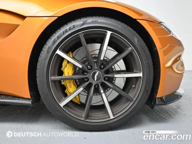 Aston Martin Vantage 2023 4.0 автомат (гидро), миниатюра 5 Aston Martin Vantage 2023 4.0 автомат (гидро), миниатюра 5