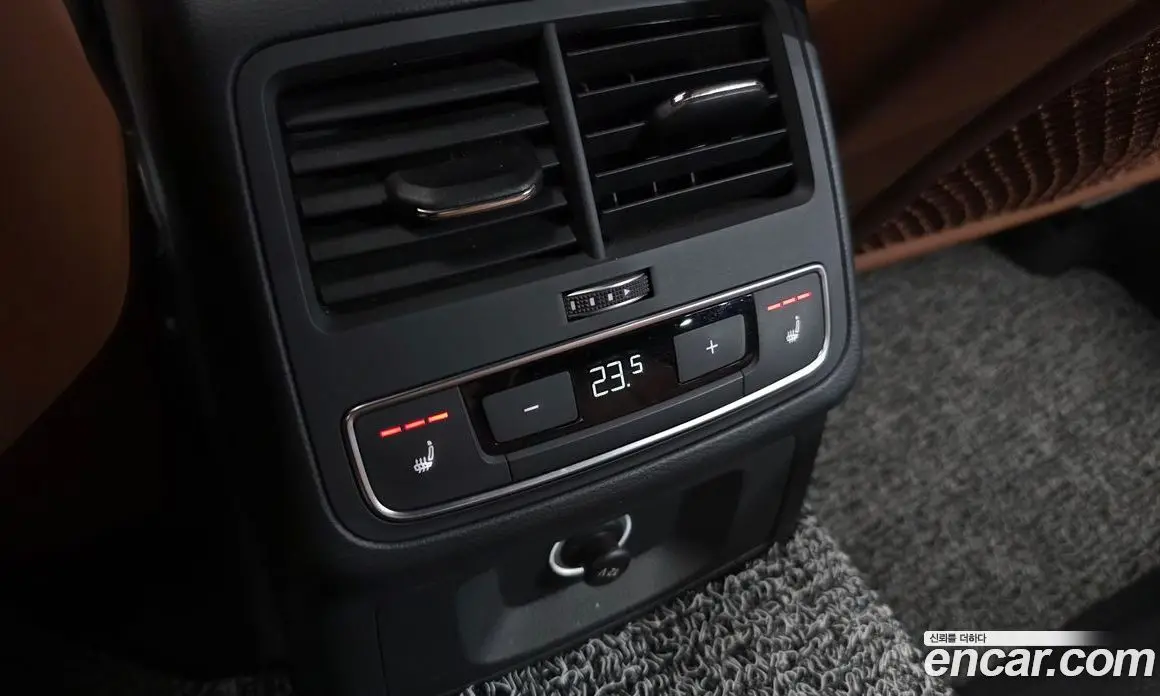 Audi A4 2020 2.0 автомат (гидро), фото 18