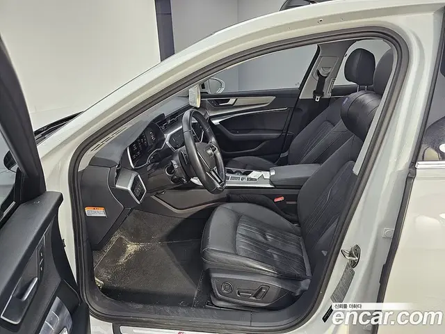 Audi A6 2020 2.0 автомат (гидро), миниатюра 8